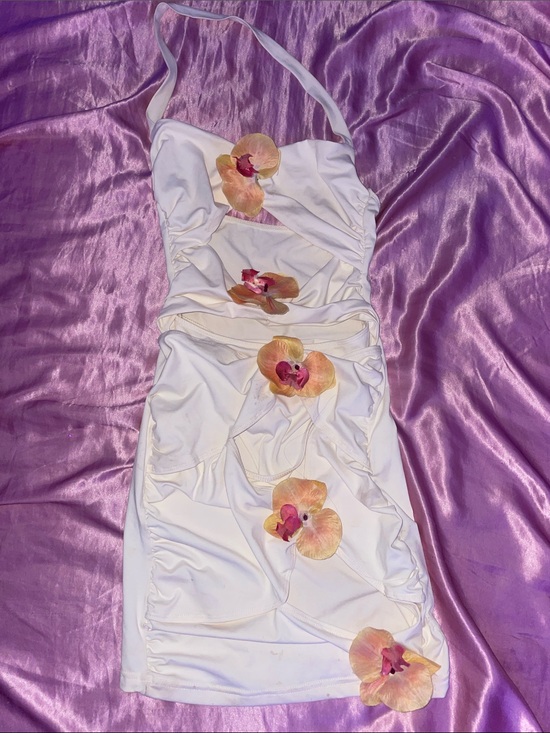 Fashion Nova Dresses & Skirts - Summer Flower Dress 🌺
